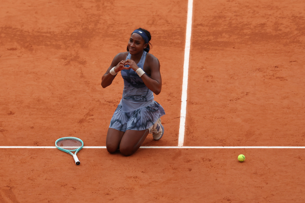 含着巨大的 含着巨大的